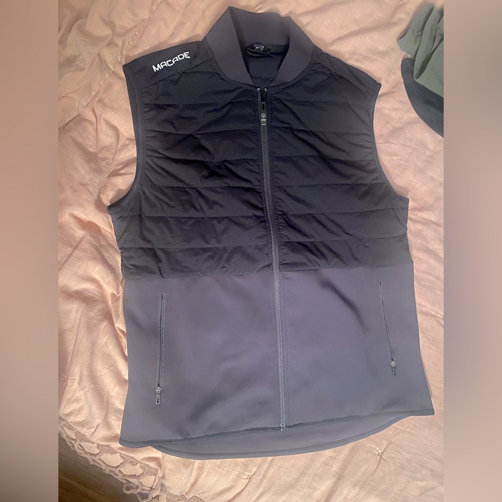 Mens Macade golf vest